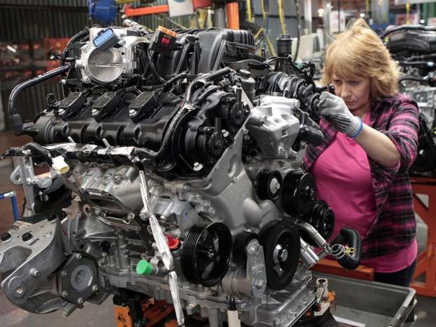 Low Loonie Translates to High Demand in Manufacturing